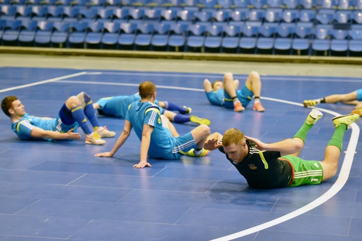 Гравці збірної України готуються до відбору на Євро / futsal.com.ua Гравці збірної України готуються до відбору на Євро / futsal.com.ua
