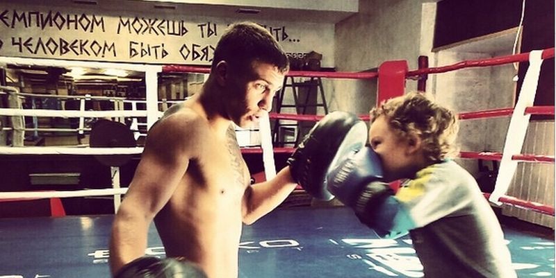 Василий Ломаченко готовит себе смену в лице 6-летнего сына Толи / facebook.com Василий Ломаченко готовит себе смену в лице 6-летнего сына Толи / facebook.com