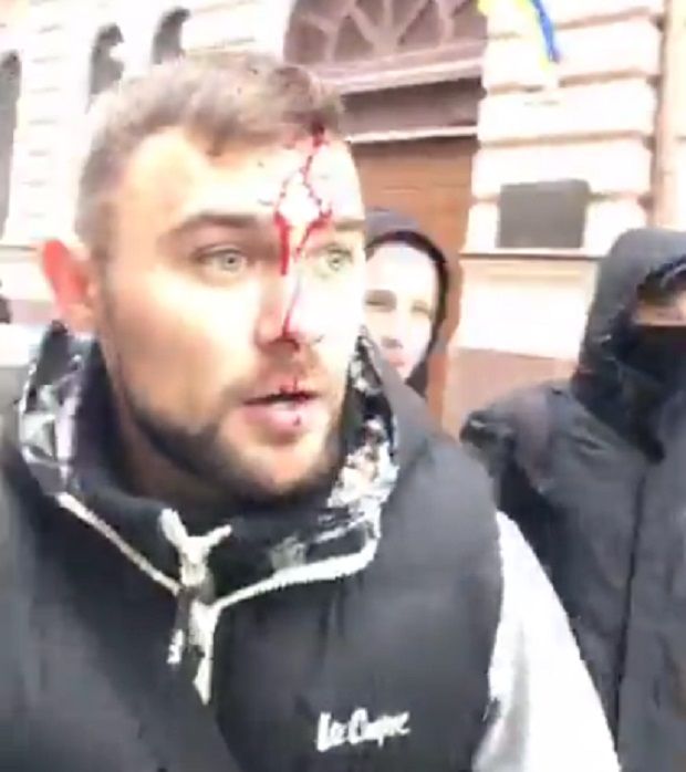 В Харькове произошли столкновения между активистами и силовиками / Скриншот
