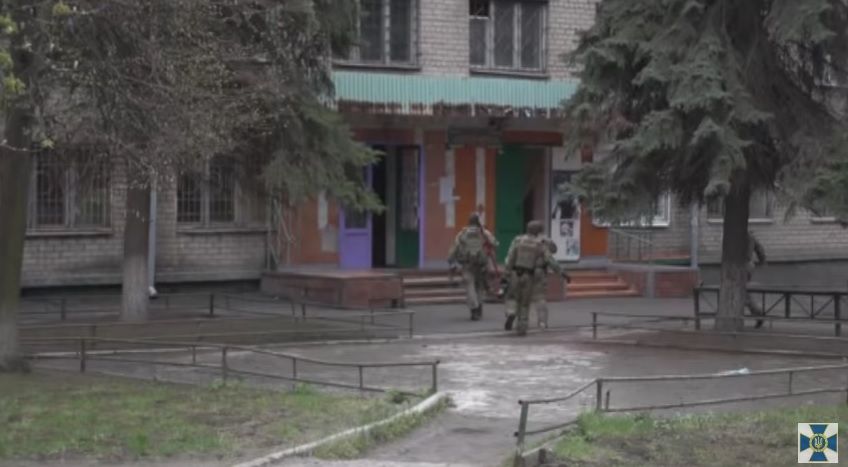 Бойовик приїхав лікувати туберкульоз / Скріншот Бойовик приїхав лікувати туберкульоз / Скріншот