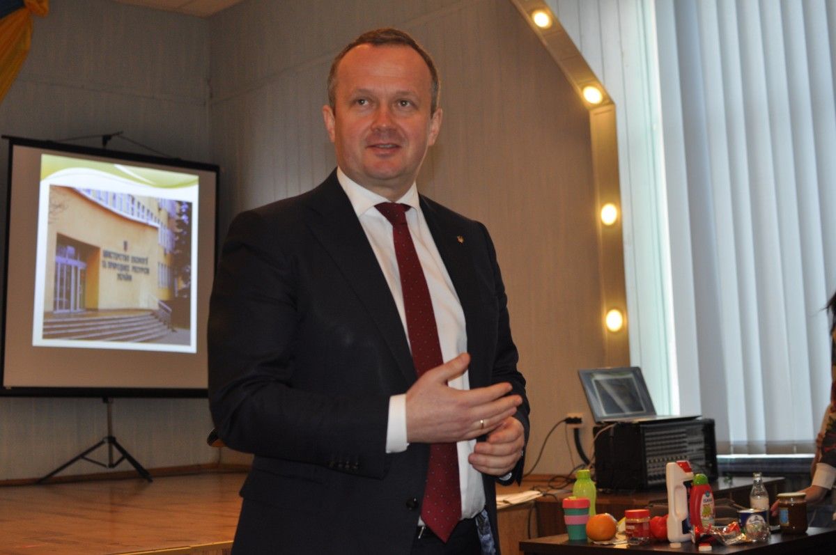 У Чернівцях стартував освітній проект #Сортую з роздільного збору побутових відходів У Чернівцях стартував освітній проект #Сортую з роздільного збору побутових відходів