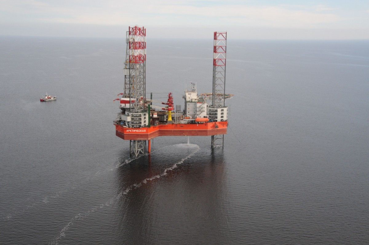 РФ перерабатывала 5,22 млн баррелей нефти в день с 11 по 17 апреля / фото Neftegaz.ru