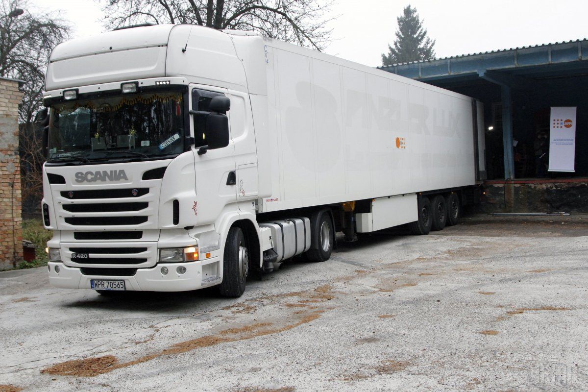 На весовых комплексах берут взятки за перегруз грузовиков / фото УНИАН