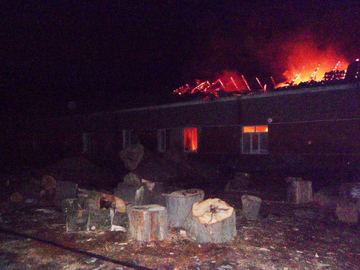 Причина пожара сейчас устанавливается / vn.dsns.gov.ua Причина пожара сейчас устанавливается / vn.dsns.gov.ua