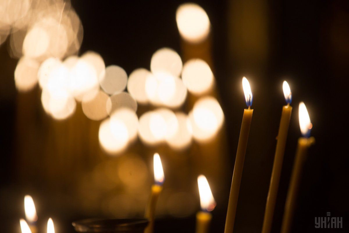 Благодатный огонь как зажигается / фото УНИАН Благодатный огонь как зажигается / фото УНИАН