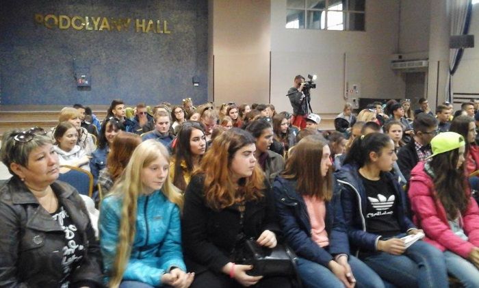 Понад 150 дітей з Донецької області провели Великодні свята у родинах Тернопільщини Понад 150 дітей з Донецької області провели Великодні свята у родинах Тернопільщини