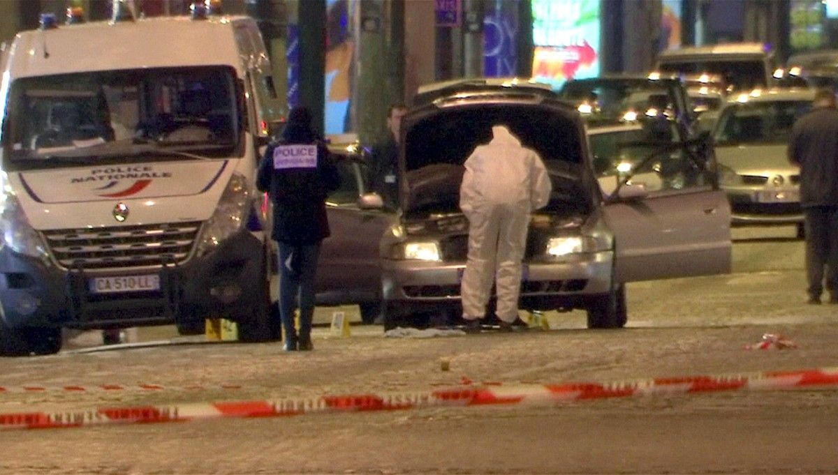 Теракт в центре Парижа / REUTERS