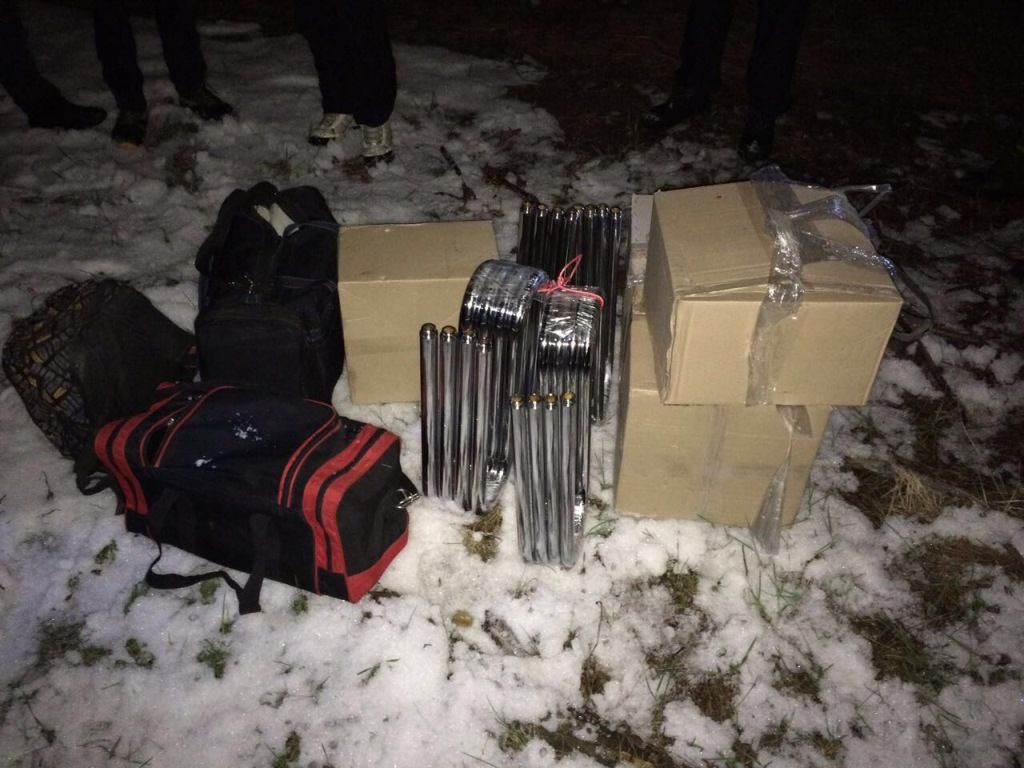 Затримані ледве не вивезли сантехніку на 50 тис. грн / ДПСУ Затримані ледве не вивезли сантехніку на 50 тис. грн / ДПСУ