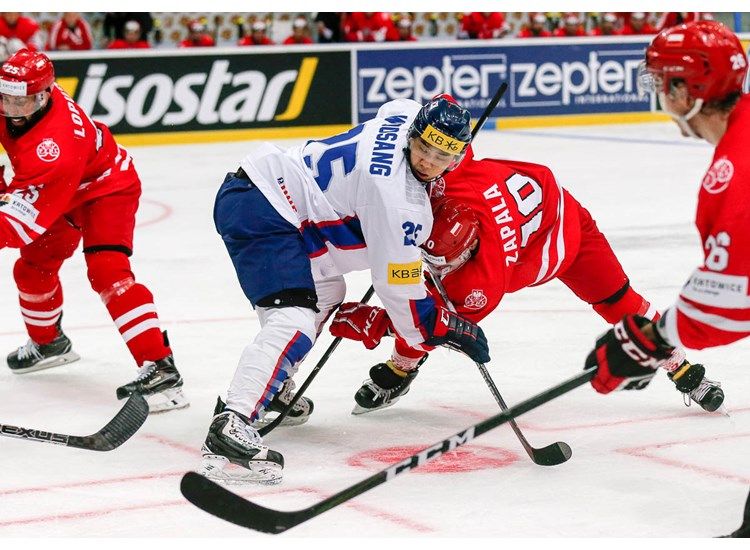 Южная Корея - Польша - 4:2 / wmia2017.iihf.com Южная Корея - Польша - 4:2 / wmia2017.iihf.com