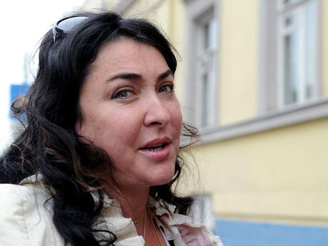 Лолита возмущена запретом на въезд в Украину / vokrug.tv