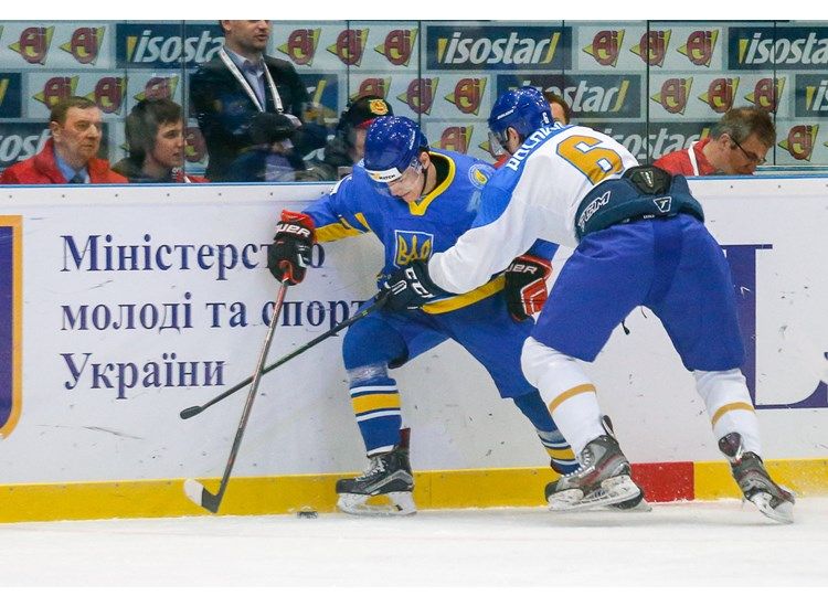 Казахстан - Украина - 4:2 / wmia2017.iihf.com Казахстан - Украина - 4:2 / wmia2017.iihf.com