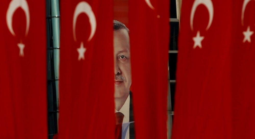 У державі Ердогана назріває буря :