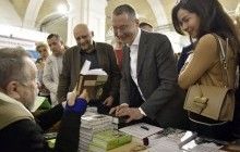 Борис Ложкин задекларировал коллекцию картин, книг и беговую дорожку