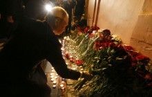 Взрыв в Санкт-Петербурге: Путин привез цветы к станции метро (фото)