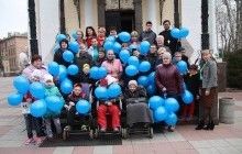 У Кропивницькому православна молодь організувала свято для дітей хворих на аутизм