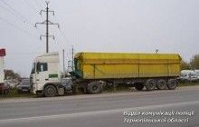 На Тернопільщині поблизу Малашівського сміттєзвалища затримали дві фури із львівським сміттям