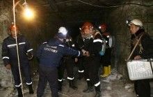 В Винницкой области спасатели вторые сутки ищут человека под завалами штольни