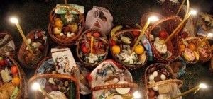 К Пасхе нужно освятить 7 продуктов: священник рассказал, что положить в корзину