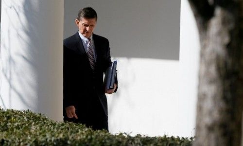 Минулого літа російські чиновники обговорювали, як вплинути на помічників Трампа :