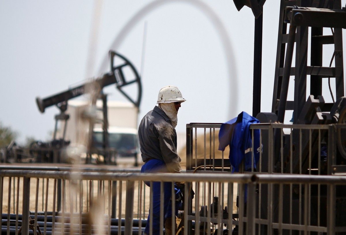  МЭА прогнозирует падение мирового спроса на нефть / REUTERS