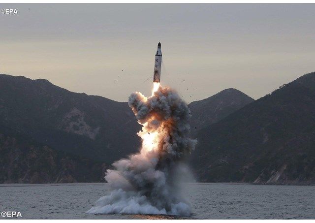 Фото: Запуск ракеты в КНДР / EPA