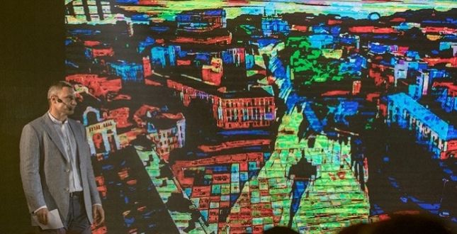 Мер столиці Віталій Кличко під час презентації Києва / фото kievcity.gov.ua Мер столиці Віталій Кличко під час презентації Києва / фото kievcity.gov.ua