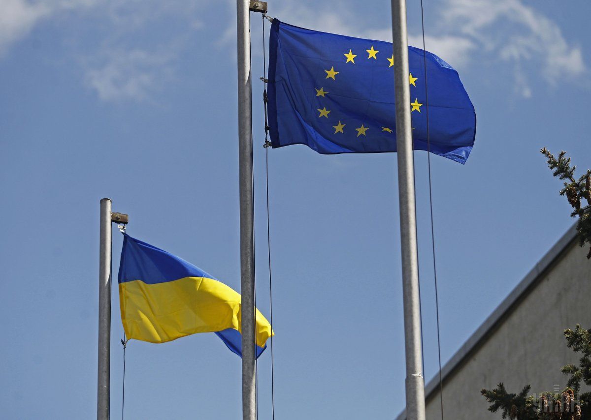 Украина получила первый транш помощи от ЕС, следующий завтра-Шмигаль / фото УНИАН Украина получила первый транш помощи от ЕС, следующий завтра-Шмигаль / фото УНИАН