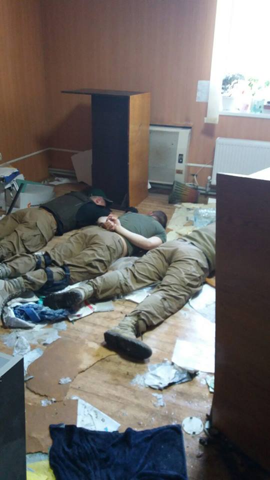 Стріляли представились працівниками однієї з охоронних фірм / Фото Нацполиции Стріляли представились працівниками однієї з охоронних фірм / Фото Нацполиции