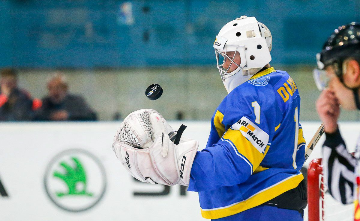 Вратарь сборной Украины Богдан Дьяченко / IIHF Вратарь сборной Украины Богдан Дьяченко / IIHF