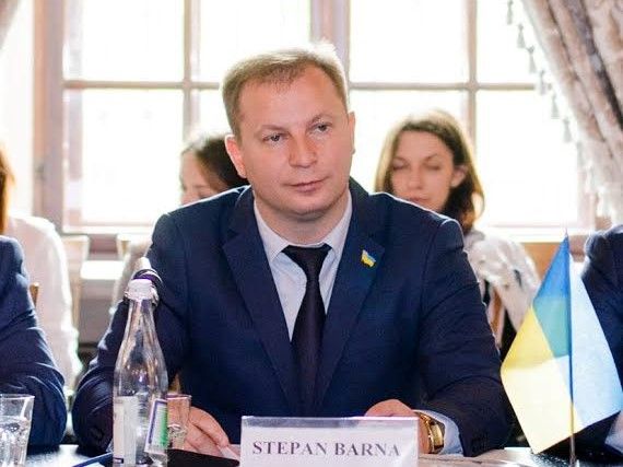 За словами Барни, труднощі із реалізацією проектів викликані недопрацюванням деяких керівників на місцях / Тернопільська ОДА За словами Барни, труднощі із реалізацією проектів викликані недопрацюванням деяких керівників на місцях / Тернопільська ОДА