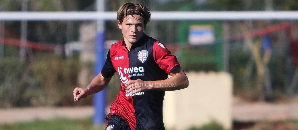 Брюхов викликаний у молодіжну команду України / cagliaricalcio.com Брюхов викликаний у молодіжну команду України / cagliaricalcio.com