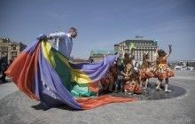 Скульптура в честь основателей города и автоматический туалет: в Киеве открыли Почтовую площадь (фото)