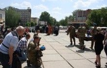 В Житомире около 300 человек простились с погибшим в АТО снайпером 95-й бригады (фото)