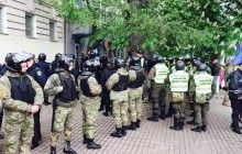 Полиция квалифицировала события возле офиса ОУН в Киеве как хулиганство