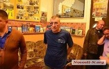 Сломанная рука и разбитые головы: в Николаеве националисты и бойцы АТО подрались с "афганцами" (фото)