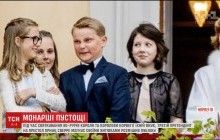 Норвежский принц на церемонии празднования 80-летия короля насмешил публику танцами и жестами (видео)