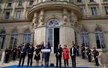 У Франції сформували новий кабінет міністрів із 12 чоловіків і 11 жінок