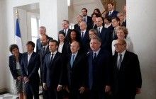 Я люблю німецьку: Кабінет Макрона говорить мовою Меркель - Bloomberg