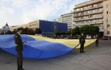 В Житомире более 300 человек провели шествие по случаю Дня вышиванки (фоторепортаж)