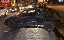Масштабное ДТП в Киеве: столкнулись пять автомобилей, есть пострадавшие (фото, видео)