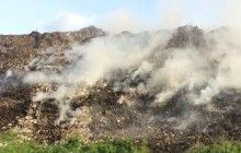 Под Полтавой вторые сутки горит свалка (видео)