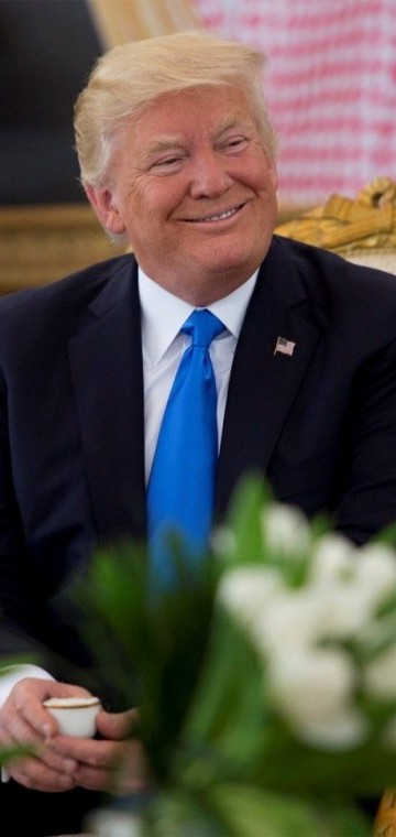 Италия больше не в центре внимания США, и Россия спешит заполнить пустоту :