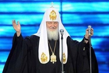 Патриарх Кирилл призвал российских богачей делиться, угрожая адом
