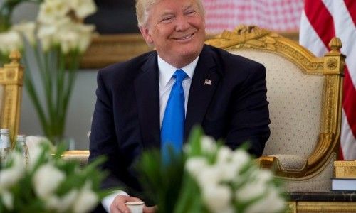 Італія більше не в центрі уваги США, і Росія поспішає заповнити порожнечу :