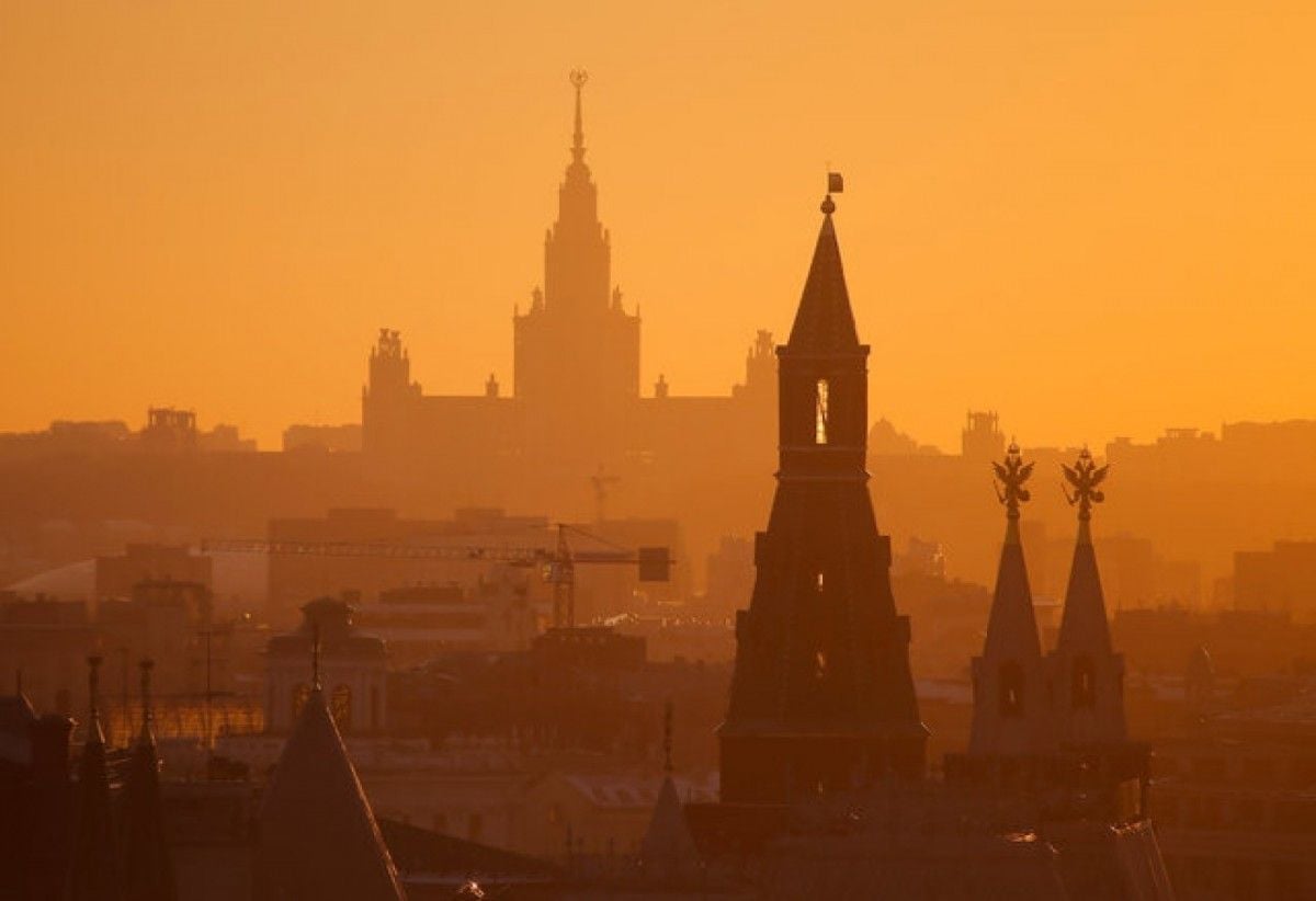 В Кремле заявили, что здание было атаковано украинскими беспилотниками / фото REUTERS В Кремле заявили, что здание было атаковано украинскими беспилотниками / фото REUTERS
