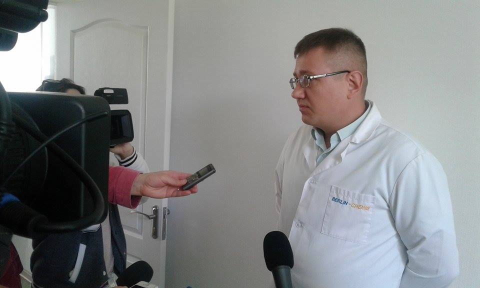 головний лікар Центральної міської лікарні № 1 Анатолій Вусик / фото Житомирська міськрада головний лікар Центральної міської лікарні № 1 Анатолій Вусик / фото Житомирська міськрада