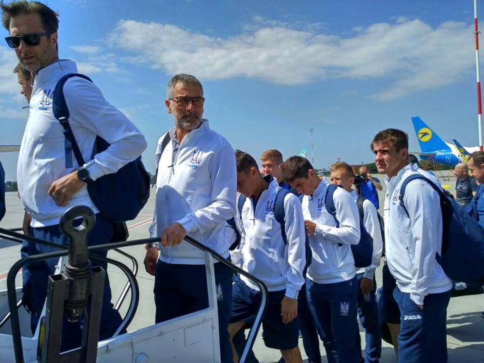 Збірна України полетіла в Австрію / facebook.com/UaNationalFootball/ Збірна України полетіла в Австрію / facebook.com/UaNationalFootball/