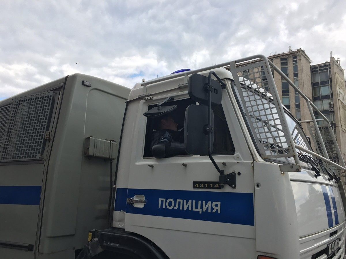 Ранее в Москве полиция начала проводить выборочные задержания / фото Роман Цимбалюк