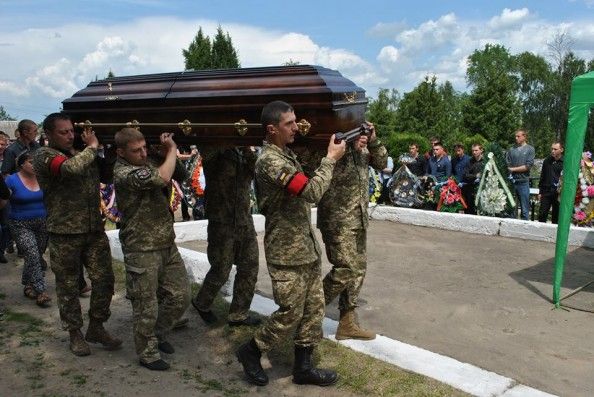 Похорон Вадима Полозова / Фото rama.com.ua Похорон Вадима Полозова / Фото rama.com.ua