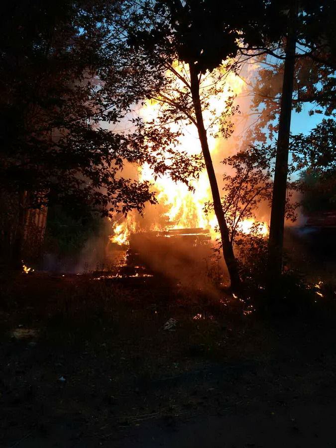 Спасатели ликвидировали пожар за полчаса / ГУ ГСЧС Спасатели ликвидировали пожар за полчаса / ГУ ГСЧС